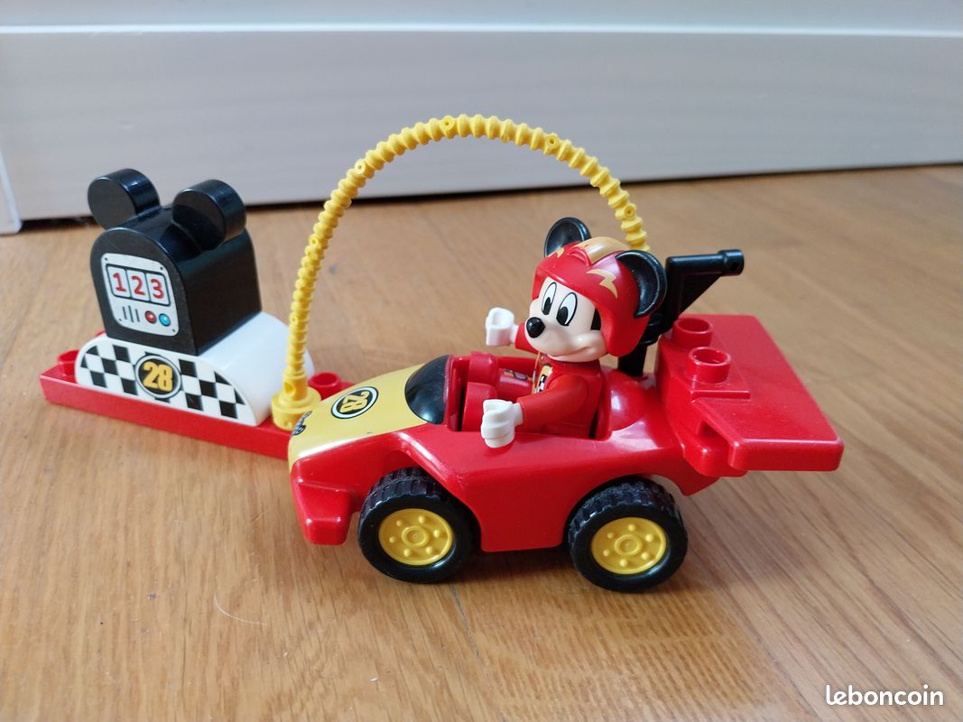 Lego Disney "voiture de course Mickey" (image 1)