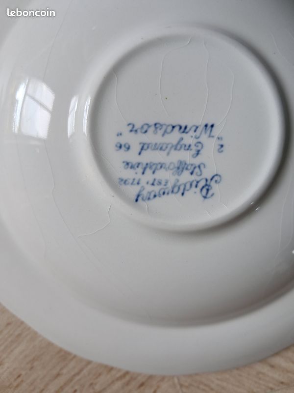 6 sous tasses porcelaine anglaise (image 2)