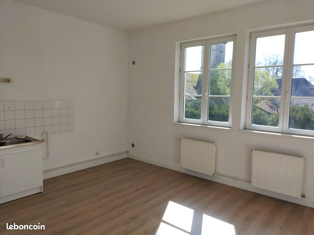 Appartement 3 pièces 65 m² · à Aulnois-sur-Seille · 65 m² · 540 €