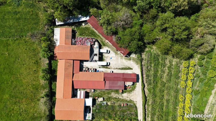 Maison avec terrain 4 pièces 196 m²