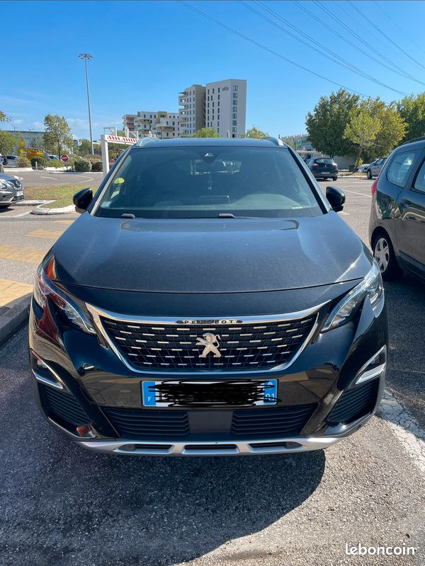 Peugeot 3008 GT Line noir 5 porte très bonne état (image 1)