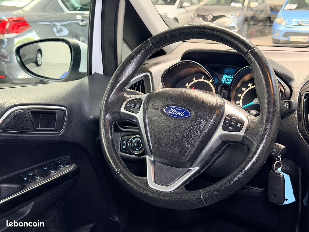 Ford b-max 1.6 ti-vct 1°5 ch powershift titanium en boite auto / radar av et ar / camera de recul / clim / garantie (image 5)