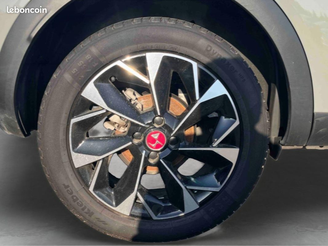 Ds DS 3 BlueHDi 130ch Performance Line + Automatique (image 24)