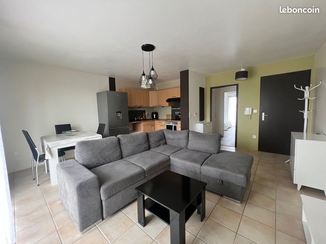 Appartement 2 pièces 45 m² · à Labastidette · 45 m² · 696 €
