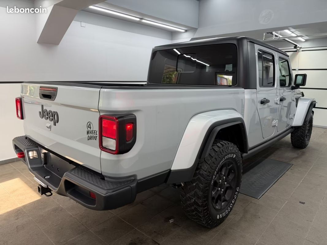 Jeep GLADIATOR Willys Sport 3.6 V6 284 ch BVA8 4x4 – Alpine – Navigation – Freedom Top (image 5)