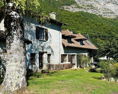 Maison en pierres 168m2 + Terrain constructible