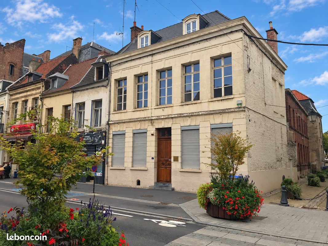 Maison 6 pièces 157 m² · à Condé-sur-l'Escaut · 157 m² · 119 000 €