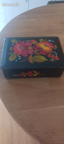 Boîte à Boissons En Laque De Russie – Peinture Florale Zhostovo Signée à La Main