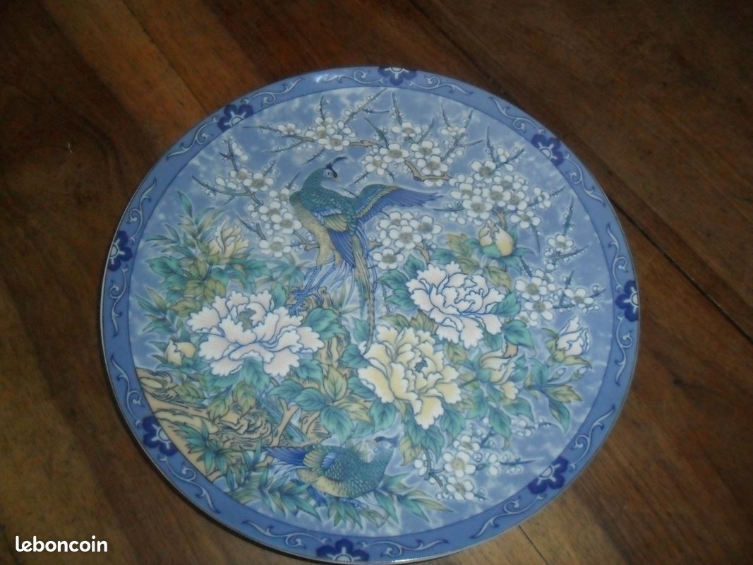 Assiette décorative fabriquée au Japon (image 1)