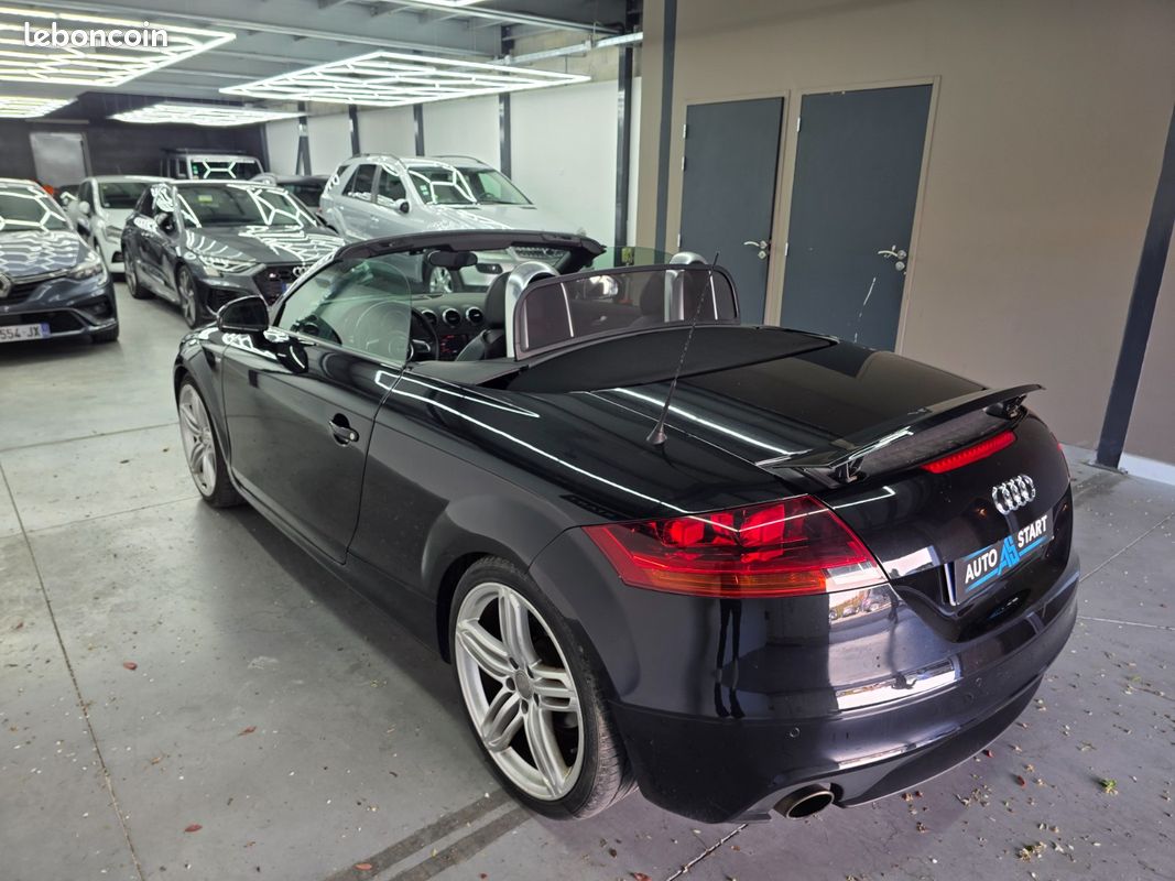 Audi TT cabriolet 2.0 TFSI / sieges chauffants / Bluetooth / feux auto / climatisation auto (image 11)
