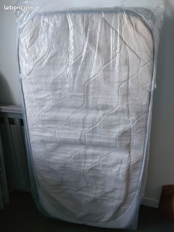 Lit bébé évolutif avec tiroirs + matelas (image 2)