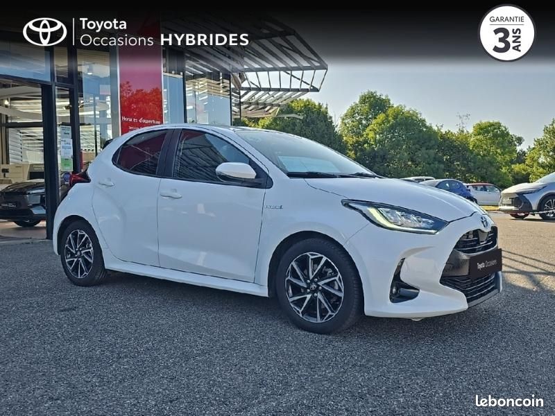 Toyota Yaris 116h Design 5p (image 19)