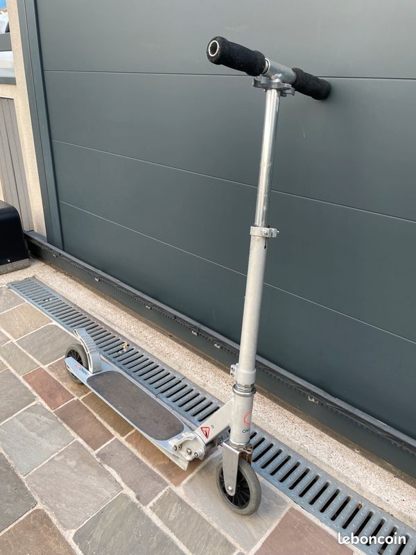 Trottinette enfant Oxelo grise (image 1)