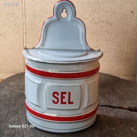 ANCIENNE BOITE A sel en tôle émaillé - milieux du 20e siècle EUR 41,00