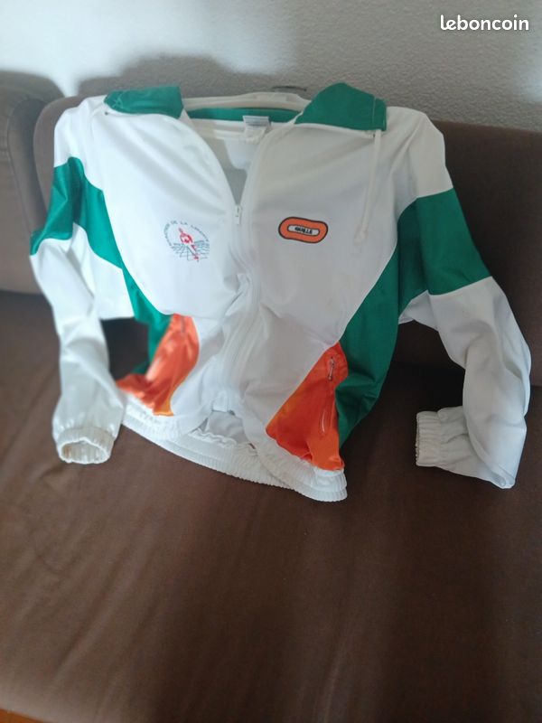 Veste du marathon du 50eme anniversaire du débarquement (image 1)