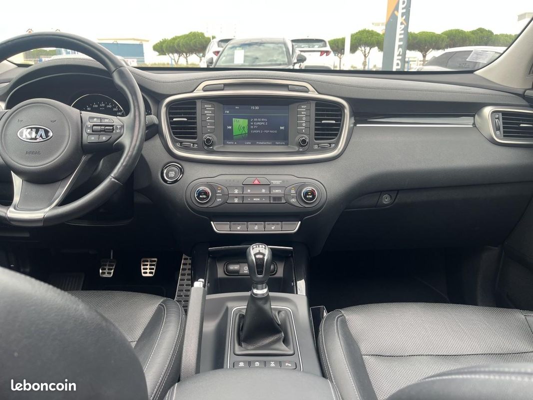 KIA SORENTO 2.2 crdi 200 isg premium 4x4 7 places (image 13)