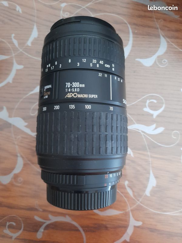 Objectif 70-300mm SIGMA (image 1)