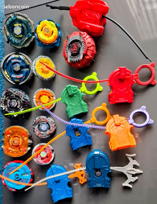 Beyblade X Pack 2 toupies Marvel Hasbro | King Jouet Suisse - Jeux de