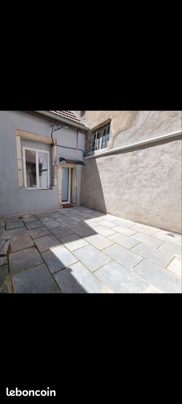 Appartement 4 pièces 70 m² · à Gray · 70 m² · 575 €
