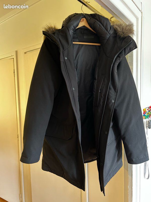 Parka doudoune uniqlo taille XS Vêtements