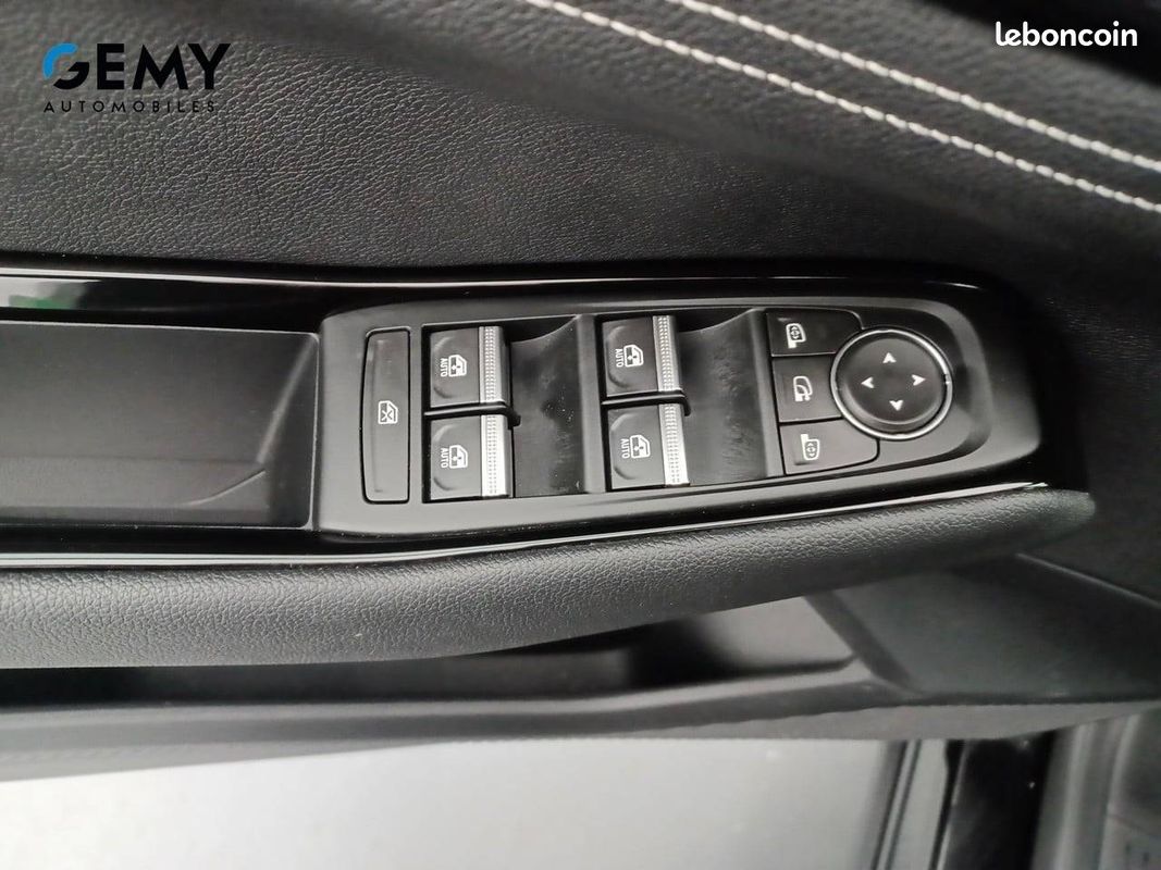 RENAULT Austral full hybrid E-Tech 200 ch Evolution (image 12)