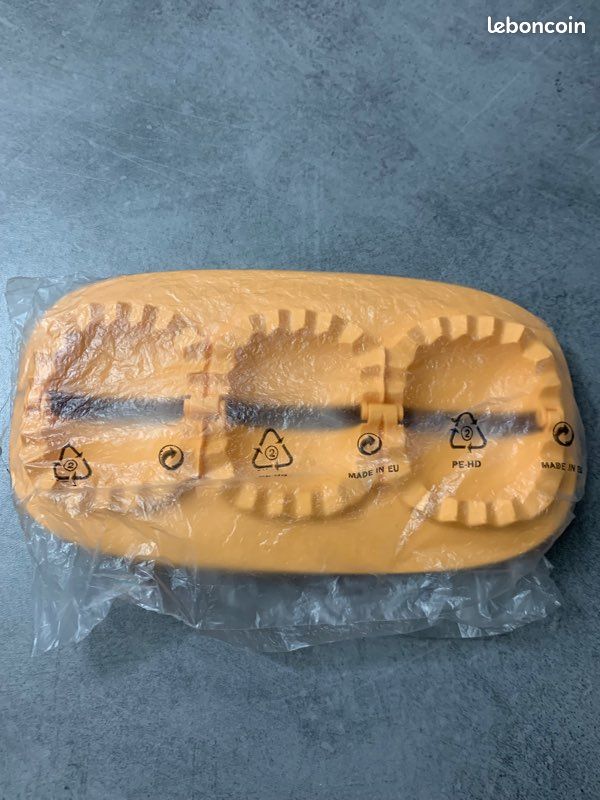 Tupperware pour faire vos chaussons neuf (image 1)