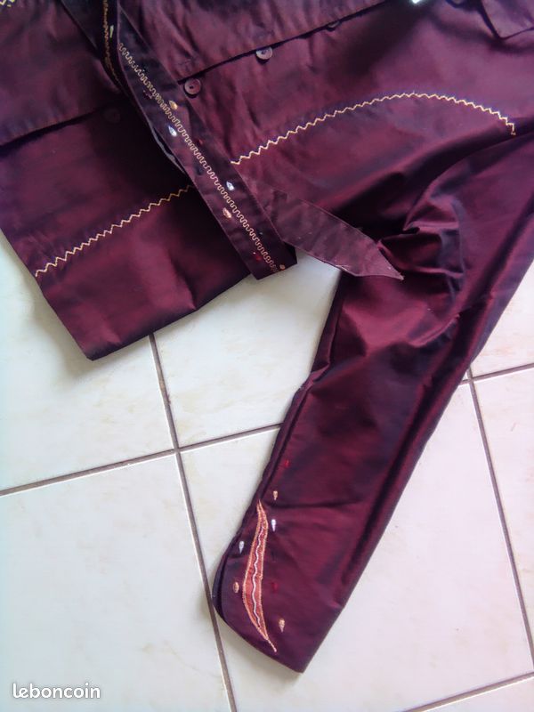 ❤️ vêtement neuf taille 44 (image 1)