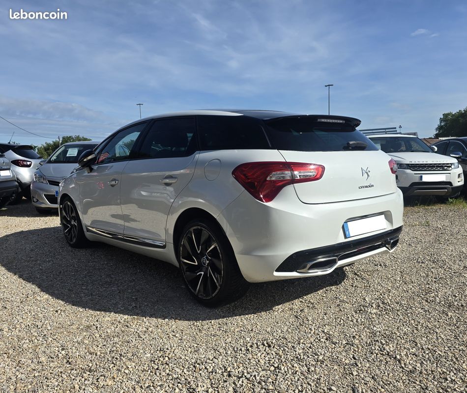 CITROËN DS5 2.0 HDi 163 cv Boîte auto (image 2)