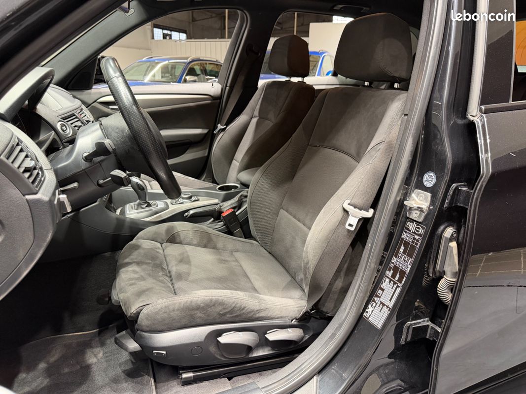 BMW X1 20D 184ch M Sport X Drive - SUIVI COMPLET - APPLE CARPLAY - SIÈGE ALCANTARA CHAUFFANTS - ATTELAGE (image 12)
