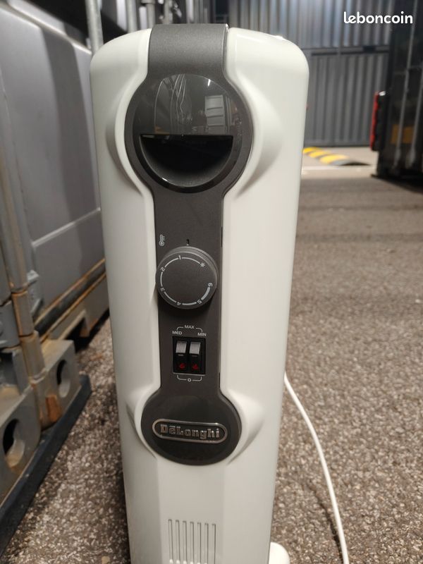 Radiateur bain d'huile DELONGHI Gris 9 éléments- 2000 W TRRS0920 | Kokta Home