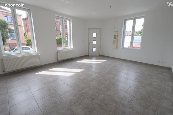Immeuble 186 m² WIGNEHIES