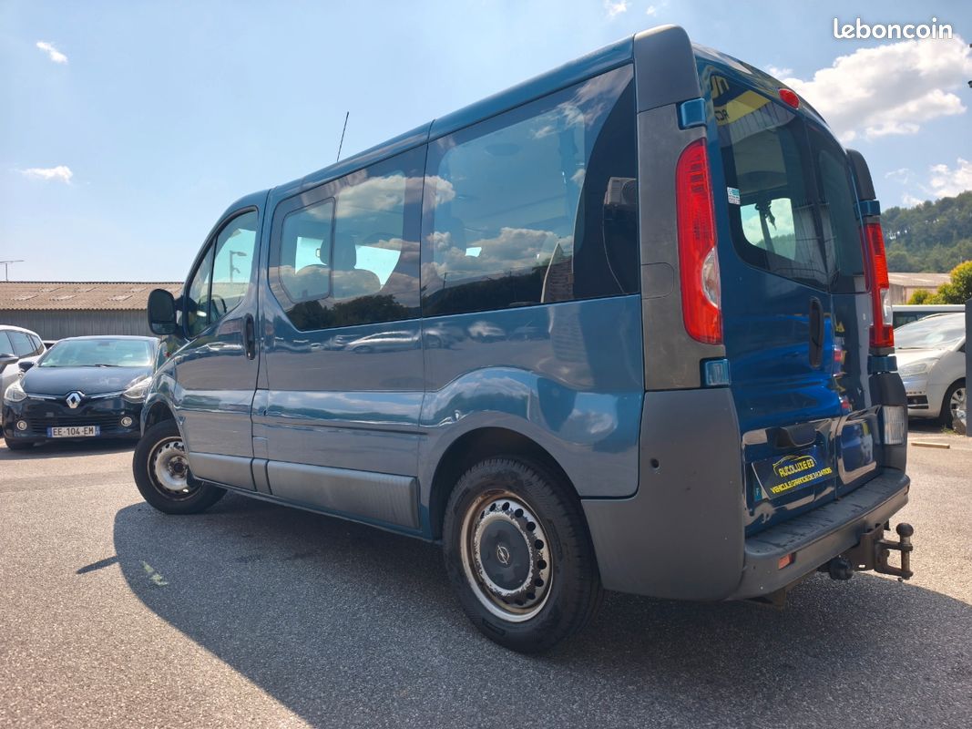 Opel vivaro diesel 115 cv 9 places ct ok (image 3)