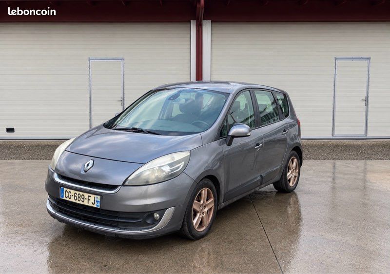 Renault Scenic DCI 7places (image 1)