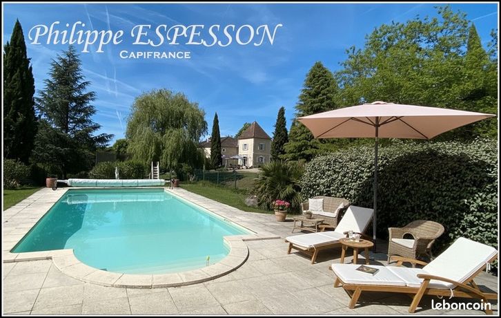Maison 7 pièces 260 m²