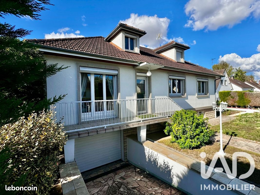Maison 6 pièces 156 m² · à Chambly · 156 m² · 405 000 €