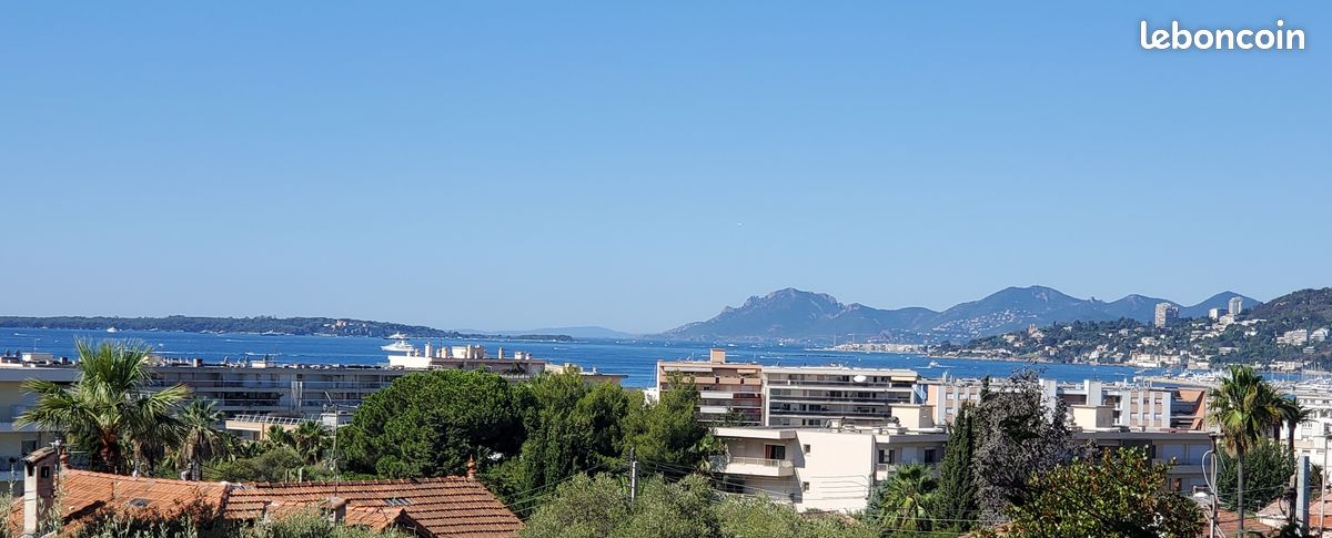 Parking 3 pièces 61 m² · à Antibes · 61 m² · 350 000 €
