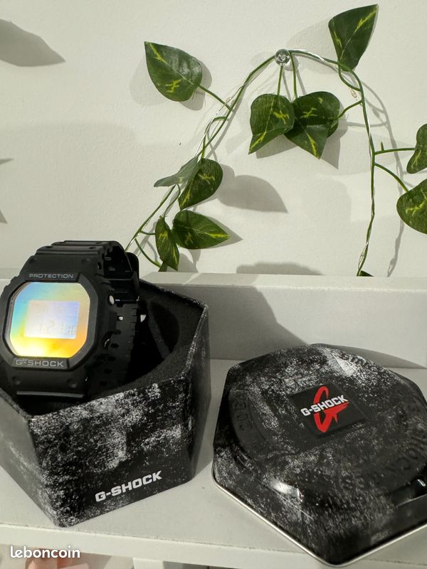 G-shock édition limitée DW-5600SR-1 Description de l'article Montre G-Shock DW-5600SR-1 Édition limitée (image 2)