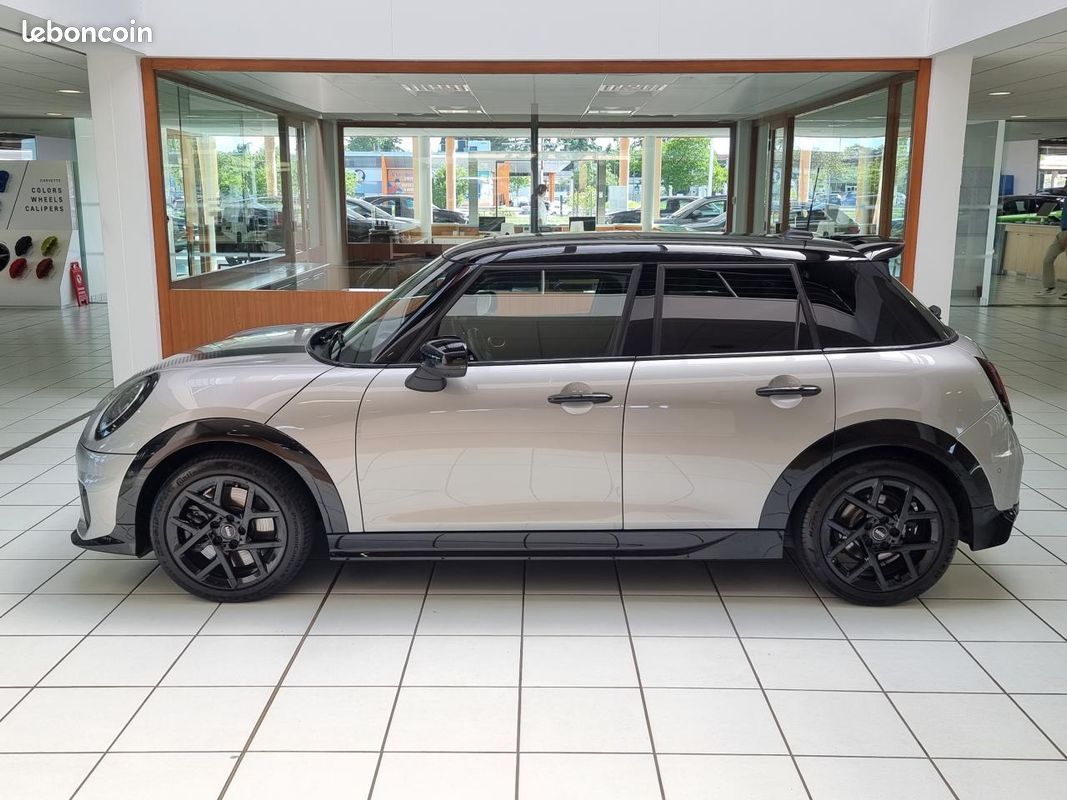 Mini mini iv (f66) 1.5 cooper c 156 finition jcw dkg7 5p (image 29)