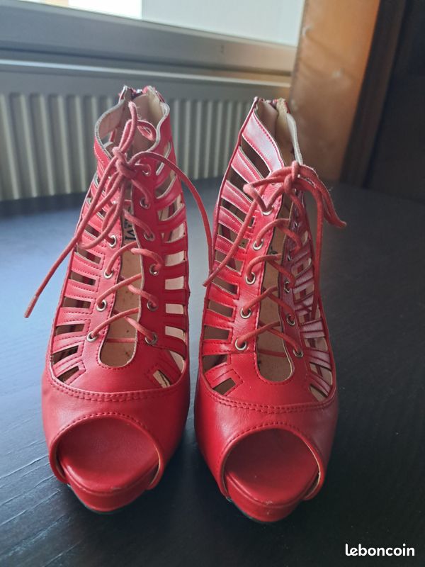 Escarpin rouge (image 2)