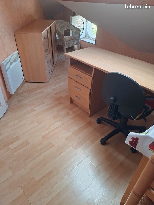 Appartement 1 pièce 12 m² · à Aurillac · 12 m² · 250 €