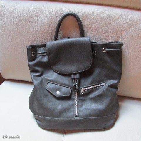 Sac à dos de ville (image 1)