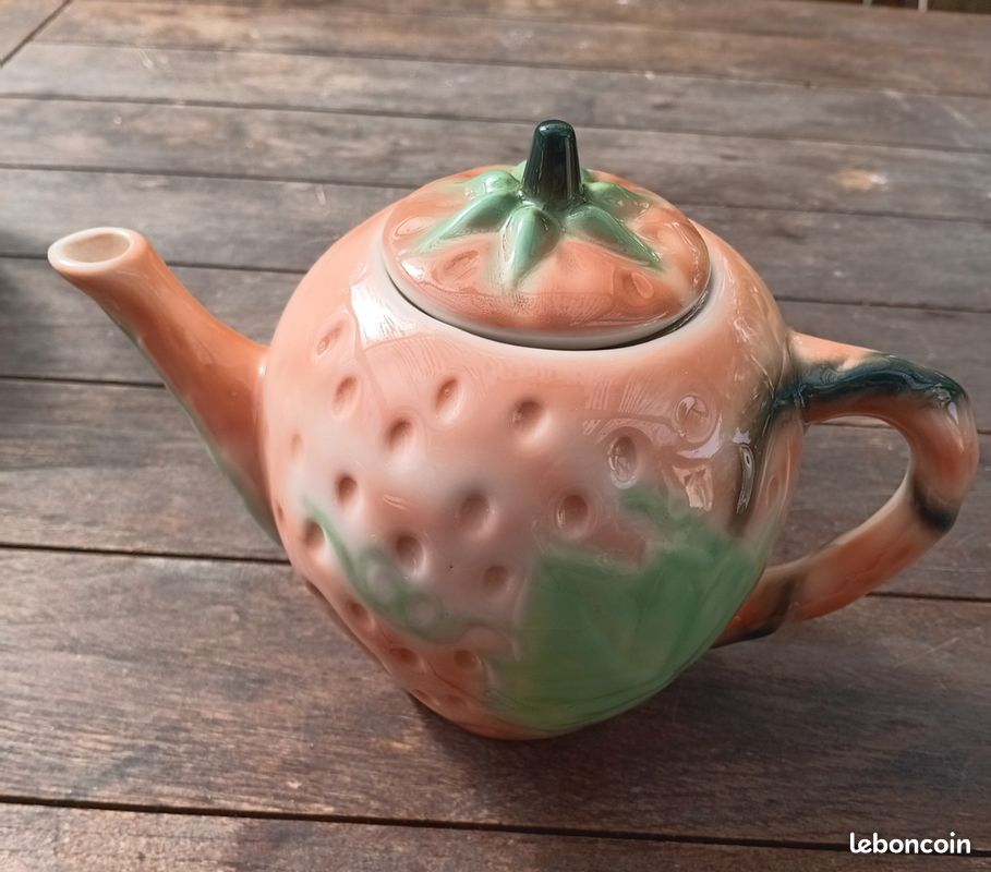 Théière barbotine fraise 🍓 (image 1)