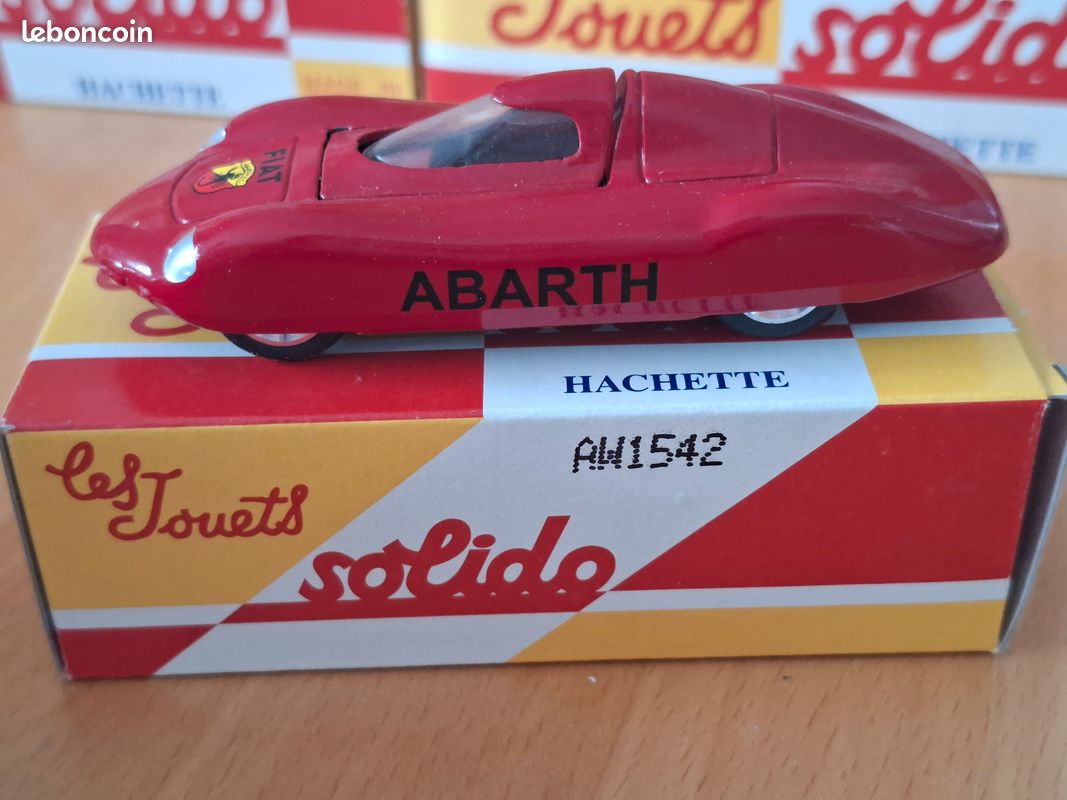 Solido Ancien Fiat Abarth 1/43, Couleur Différente, Très Bon état, Boîte