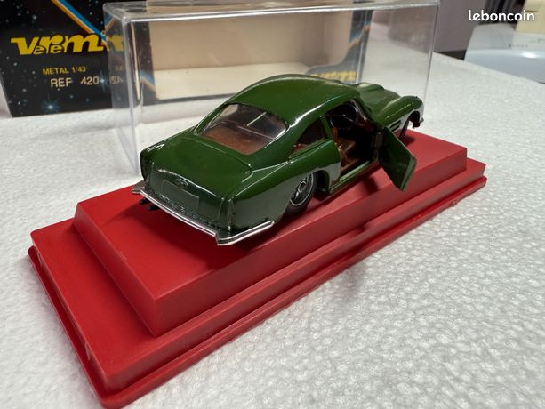 L'Aston Martin DB5 produite à nouveau… avec des gadgets de James Bond