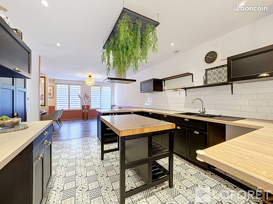 Maison 4 pièces 140 m² · à Houplines · 140 m² · 315 000 €