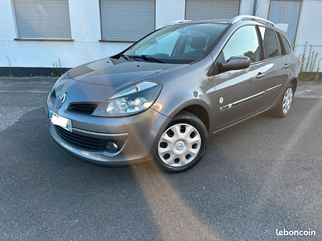 RENAULT Clio III Estate 1.5 dCi 86 cv (image 1)