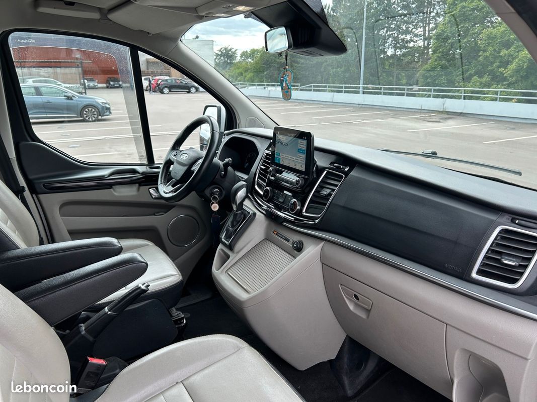 Ford tourneo custom combi 290 2.0 tdci 170 l1h1 bva start-stop - 8 places (image 24)