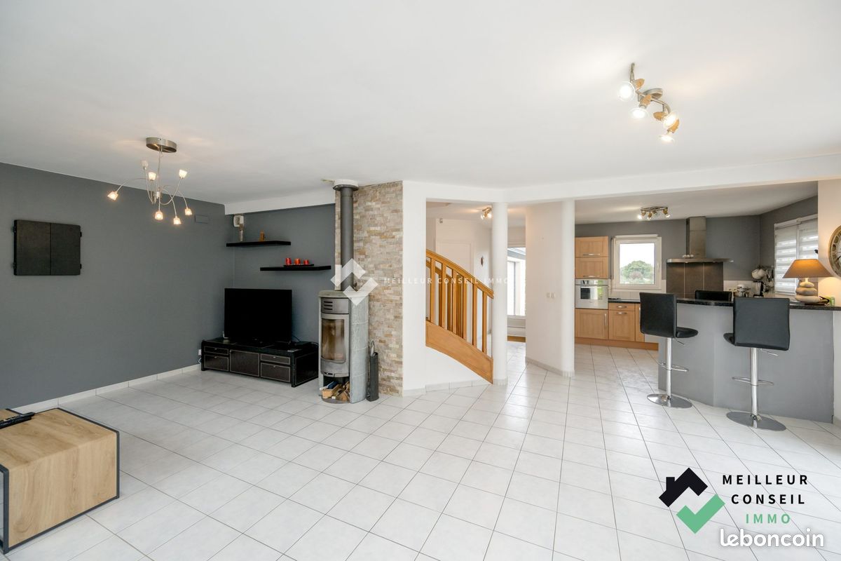 Maison 6 pièces 128 m² · à Quintin · 128 m² · 271 700 €