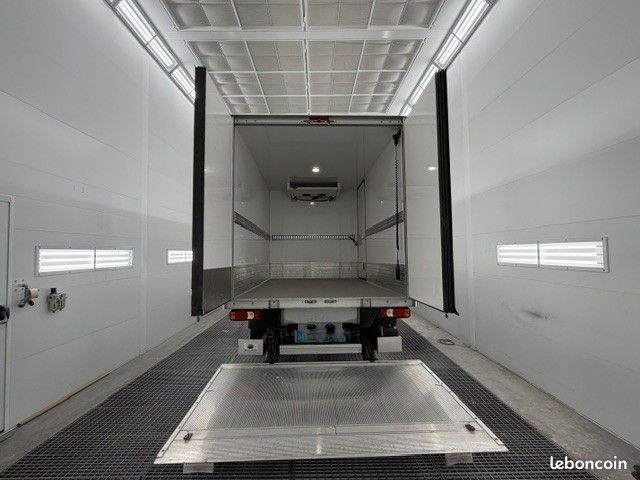 Iveco Daily CHASSIS CABINE FRIGO 12M3 160 CV ROUES JUMELEES HAYON CAISSE CAZAUX GROUPE THERMOKING... (image 9)