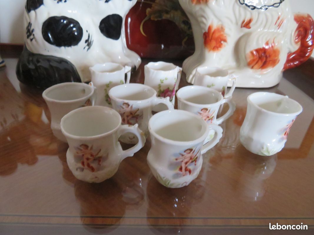 VINTAGE - Série de 11 anciennes petites tasses en biscuit peintes à la main (Début 1900) (image 2)